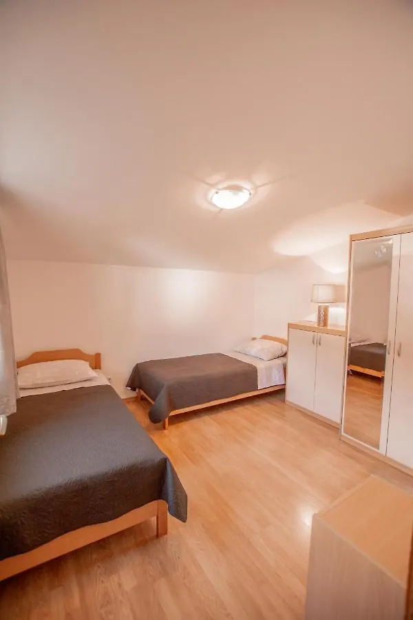 Apartments Lea 波雷奇 0*,  克罗地亚
